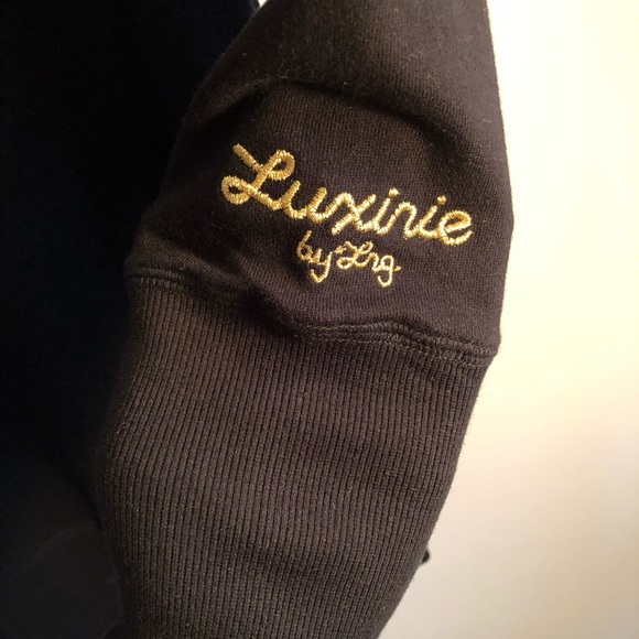 Dress 💃🏿 - Picture 4 of 7